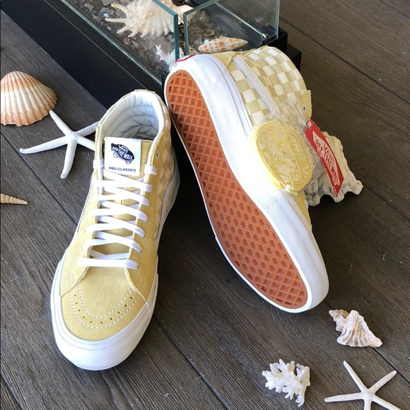 🌴🌼VANS- HIGH TOPS CHECKER BOARD🌼🌴 - Picture 5 of 9